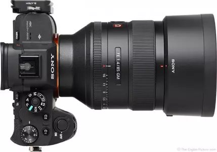 خرید لنز Sony FE 85mm f/1.4 GM